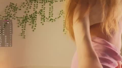 Snapshot of lumapop chatting on November 15, 2025, 8:33 am Kate online show from November 15, 2025, 8:33 am