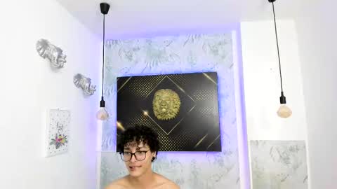 Vanity ErosX online show from February 19, 2025, 5:38 pm