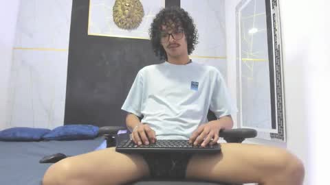 Vanity ErosX online show from February 2, 2026, 8:29 pm