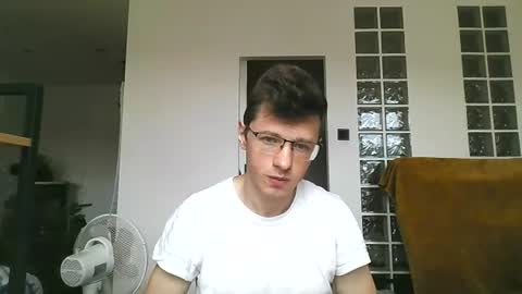 Andrew independent model 2000-0000 CET daily online show from July 3, 2026, 10:43 am