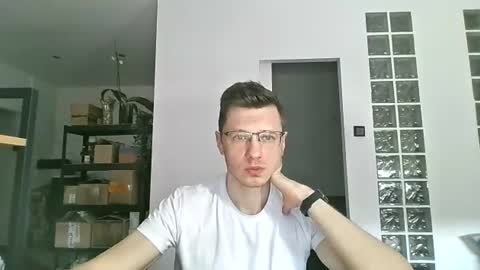 Andrew independent model 2000-0000 CET daily online show from July 31, 2026, 10:47 am