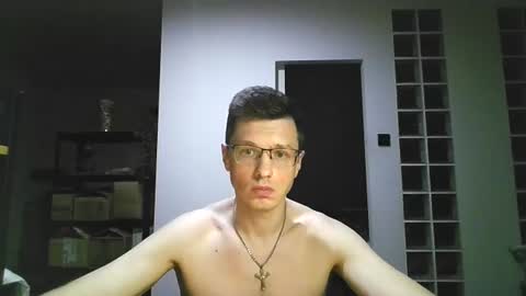 Andrew independent model 2000-0000 CET daily online show from August 4, 2026, 10:56 pm