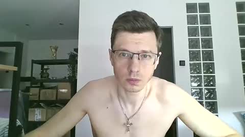 Andrew independent model 2000-0000 CET daily online show from August 6, 2026, 11:12 am