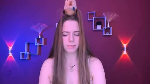 Sweet Lumi online show from May 12, 2026, 7:38 am