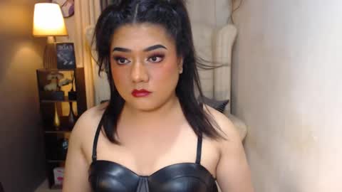 QueenBritney online show from December 1, 2024, 4:29 pm