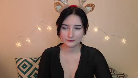 Snapshot of lumulav9 chatting on December 18, 2024, 8:20 am Lumulav online show from December 18, 2024, 8:20 am