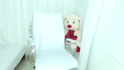 lun25apaixonad online show from March 9, 2026, 8:35 pm