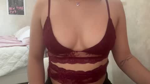 luna online show from September 16, 2025, 5:25 pm