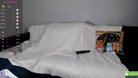 Snapshot of luna__l chatting on March 17, 2026, 1:21 am Alice online show from March 17, 2026, 1:21 am