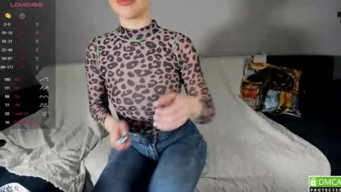 Snapshot of luna__l chatting on March 18, 2026, 2:26 am Alice online show from March 18, 2026, 2:26 am