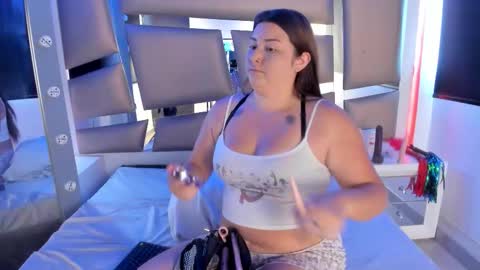 luna online show from October 1, 2025, 1:28 pm