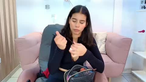 Luna And Titan  online show from March 9, 2026, 3:54 am