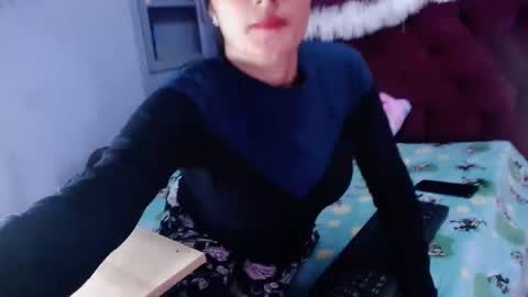 dalia online show from January 11, 2025, 4:57 pm