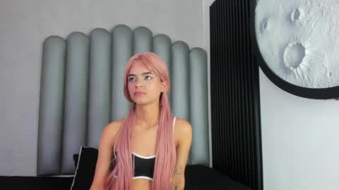 Snapshot of luna_bella_23 chatting on May 13, 2026, 3:26 am luna_bella_23 online show from May 13, 2026, 3:26 am