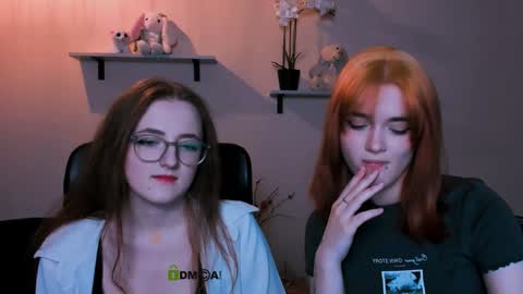 luna_berryy online show from December 20, 2024, 8:34 pm
