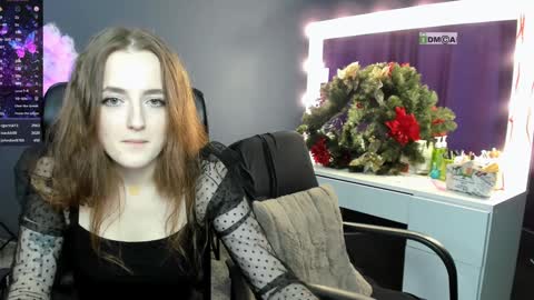 luna_berryy online show from December 24, 2024, 4:55 am
