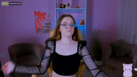 luna_berryy online show from December 28, 2024, 2:54 am
