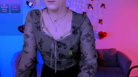 Snapshot of luna_berryy chatting on April 15, 2026, 7:21 pm luna_berryy online show from April 15, 2026, 7:21 pm