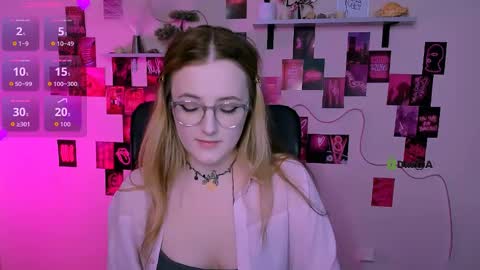 Snapshot of luna_berryy chatting on May 19, 2026, 7:09 pm luna_berryy online show from May 19, 2026, 7:09 pm