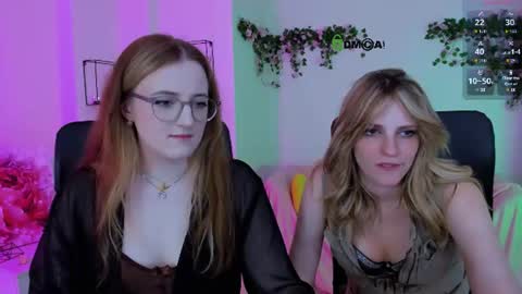 Snapshot of luna_berryy chatting on June 22, 2026, 7:11 pm luna_berryy online show from June 22, 2026, 7:11 pm