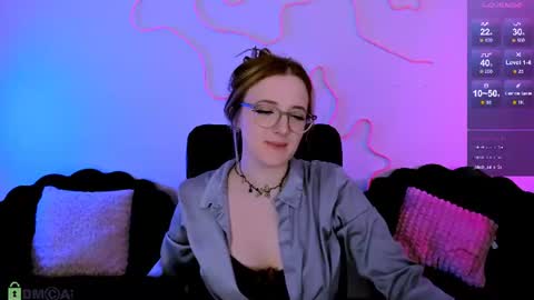 Snapshot of luna_berryy chatting on June 25, 2026, 5:12 am luna_berryy online show from June 25, 2026, 5:12 am