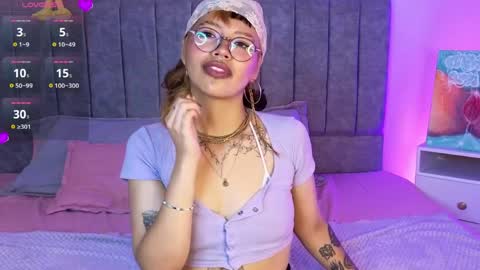 luna_blooms online show from March 30, 2026, 1:56 pm