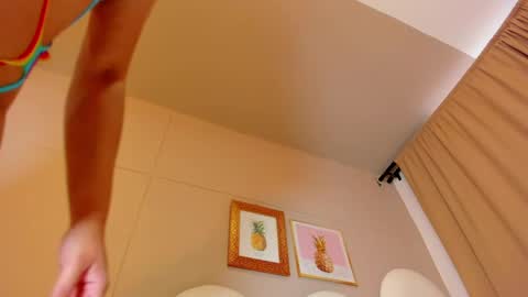 luna_bradley_ online show from April 23, 2026, 1:02 pm