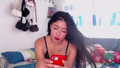 Luna charlotte95 online show from March 25, 2026, 10:05 pm