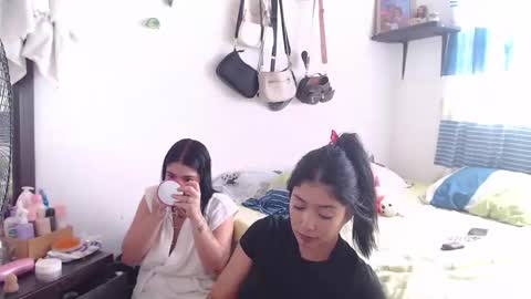 Luna charlotte95 online show from April 2, 2026, 9:01 pm