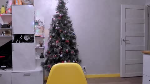 Luna online show from January 17, 2025, 5:30 pm