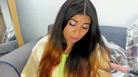 luna  online show from January 27, 2025, 11:00 am