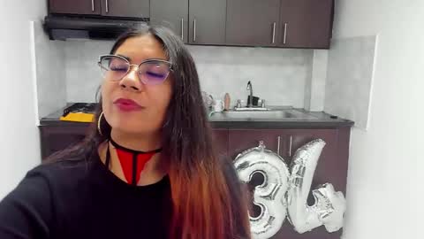 luna  online show from January 28, 2025, 11:17 am