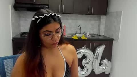 luna  online show from January 28, 2025, 2:21 pm