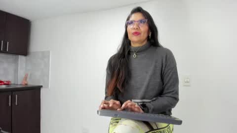 Snapshot of luna_dumont chatting on July 11, 2026, 11:13 am luna online show from July 11, 2026, 11:13 am