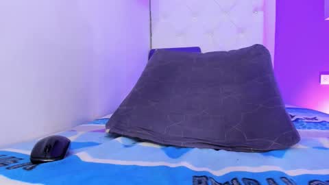 Luna online show from March 6, 2026, 7:54 pm