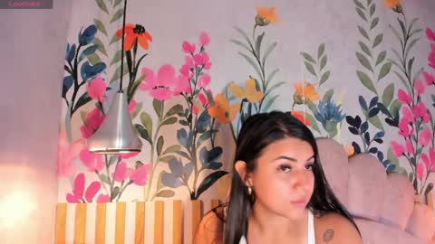 luna_ferrari online show from May 11, 2026, 1:06 pm
