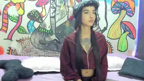 Snapshot of luna_gc chatting on September 25, 2025, 8:34 pm luna_gc online show from September 25, 2025, 8:34 pm