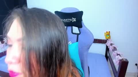 Luna Gomez online show from October 18, 2025, 5:10 am