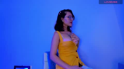 Snapshot of luna_hazard chatting on January 1, 2025, 2:09 am luna_hazard online show from January 1, 2025, 2:09 am