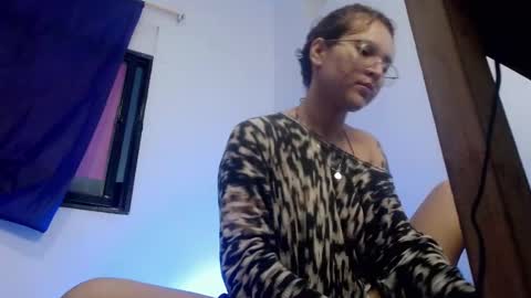 Snapshot of luna_hazard chatting on February 23, 2025, 11:25 pm luna_hazard online show from February 23, 2025, 11:25 pm