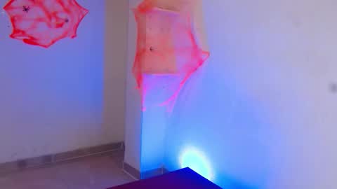 Snapshot of luna_hazard chatting on October 20, 2025, 12:00 am luna_hazard online show from October 20, 2025, 12:00 am