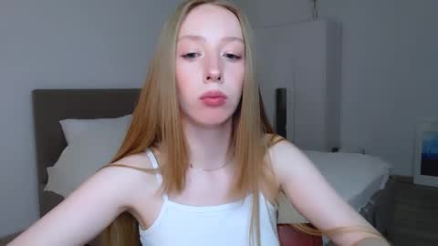 Luna online show from December 22, 2024, 11:09 pm
