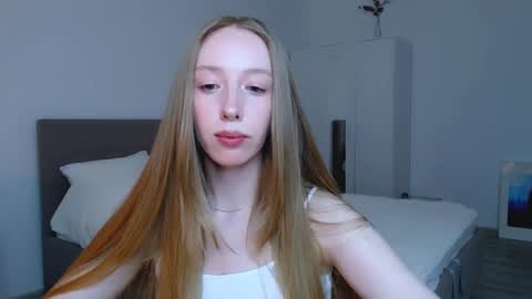Luna online show from January 23, 2025, 10:11 pm