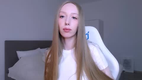 Snapshot of luna_insanity chatting on March 17, 2026, 9:07 pm Luna online show from March 17, 2026, 9:07 pm