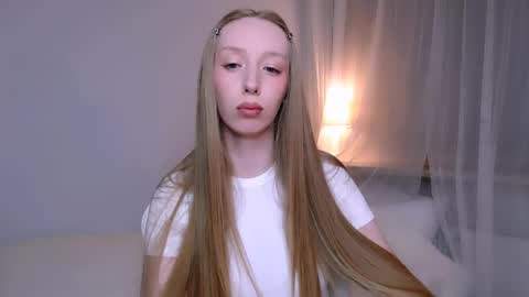 Luna online show from April 24, 2026, 9:17 pm