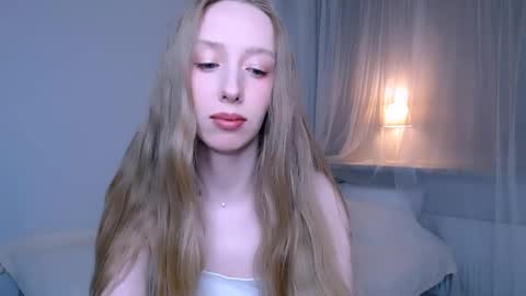 Luna online show from May 3, 2026, 8:37 pm