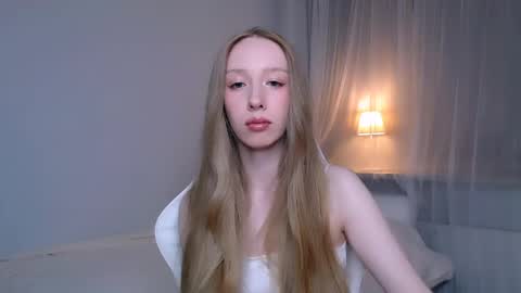 Luna online show from May 7, 2026, 10:15 pm