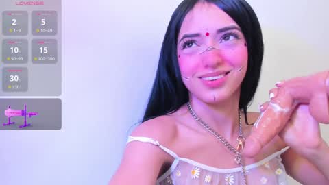 luna_kiss18 online show from December 13, 2024, 12:17 pm
