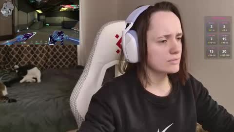 luna_loveeee online show from September 26, 2025, 4:38 am