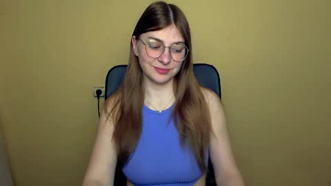 Luna online show from April 10, 2026, 8:52 am